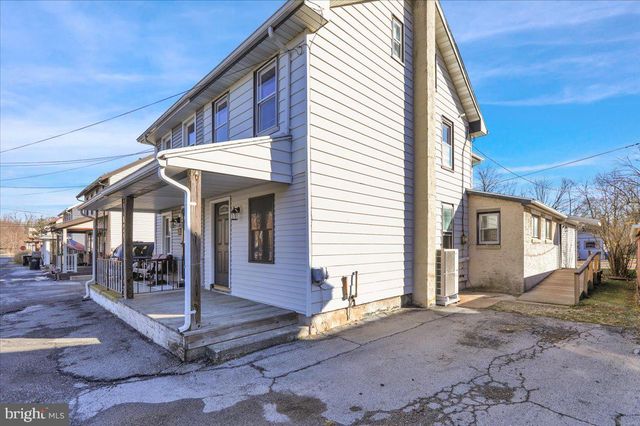 21 SEYFERT DR, Birdsboro, PA 19508