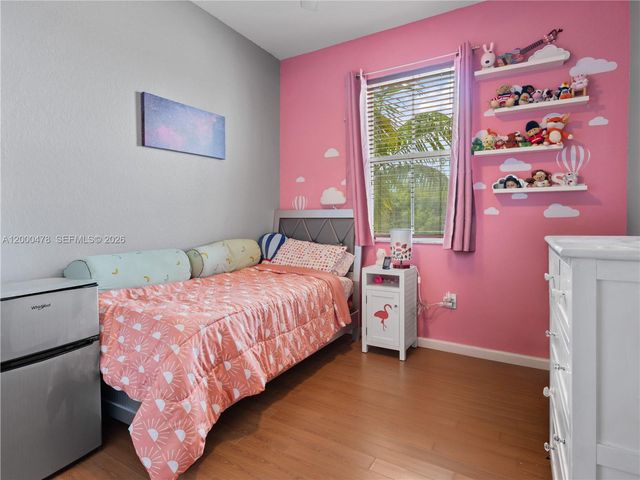 15415 SW 9th Way, Miami, FL 33194