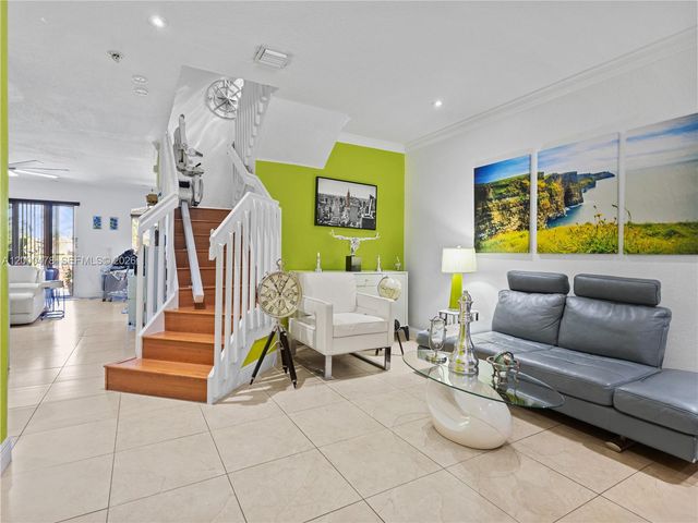 15415 SW 9th Way, Miami, FL 33194