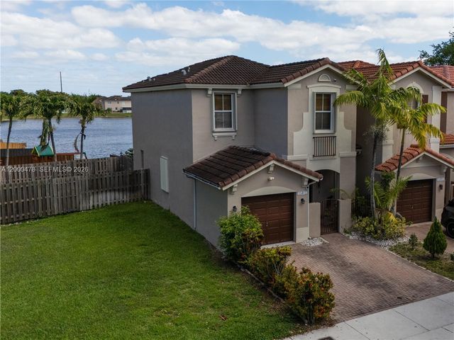 15415 SW 9th Way, Miami, FL 33194