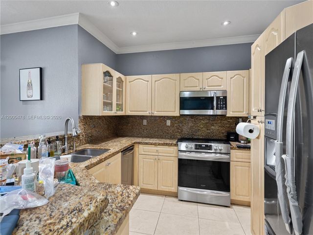 15415 SW 9th Way, Miami, FL 33194