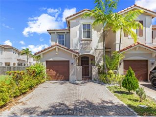 15415 SW 9th Way, Miami, FL 33194