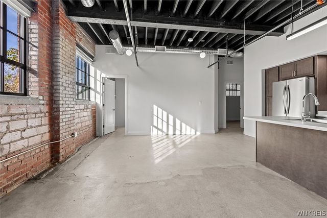 1786 Main Street 103, Buffalo, NY 14208