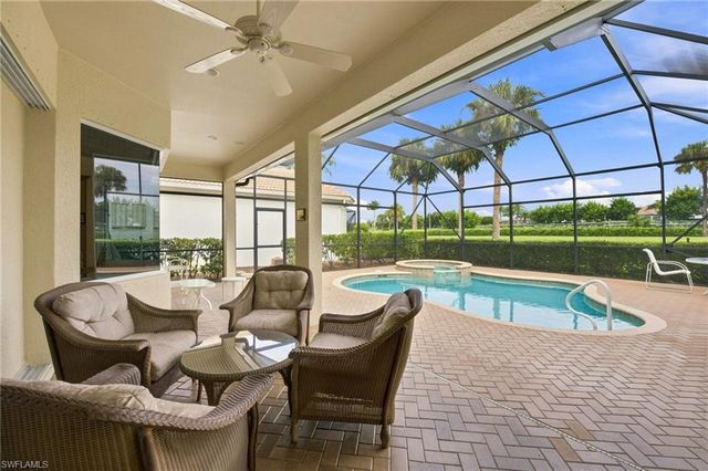 6007 Fairway CT, Naples, FL 34110