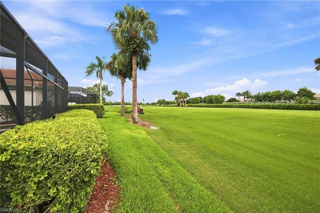 6007 Fairway CT, Naples, FL 34110