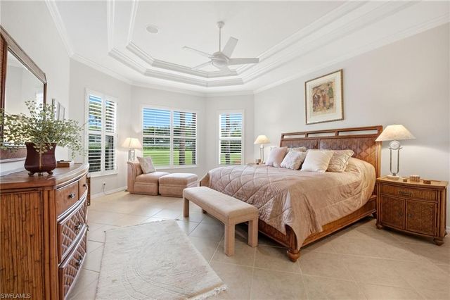 6007 Fairway CT, Naples, FL 34110