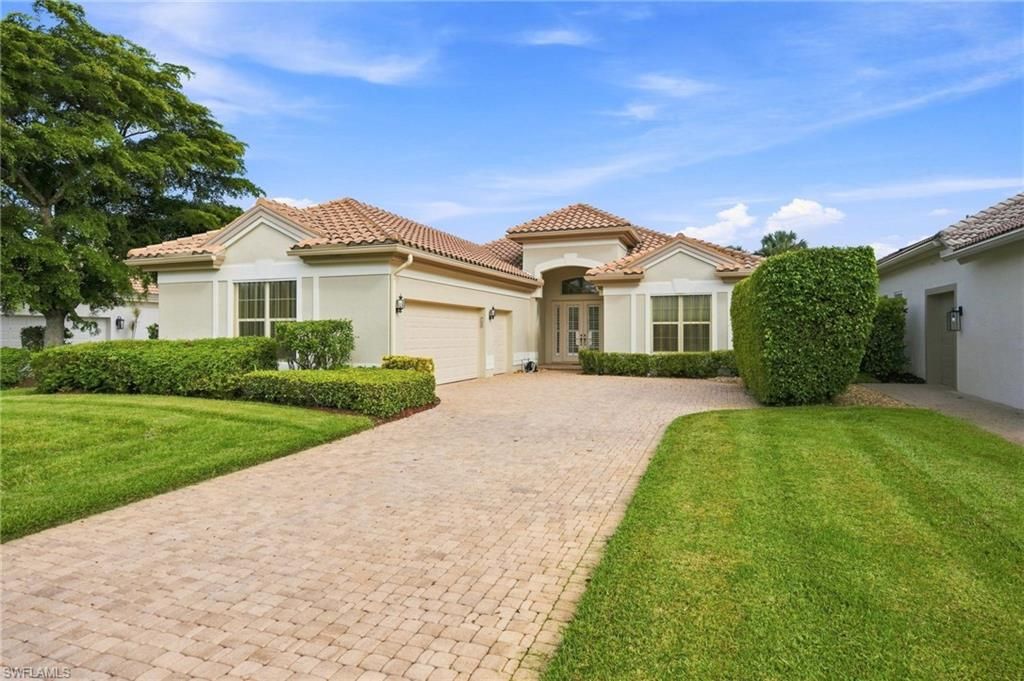 6007 Fairway CT, Naples, FL 34110
