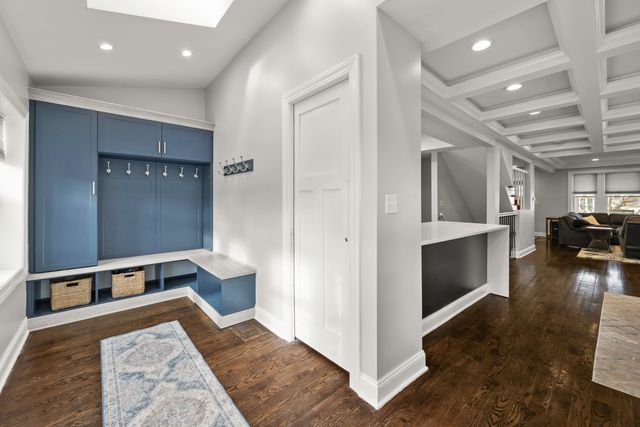 5422 N Natoma Avenue, Chicago, IL 60656