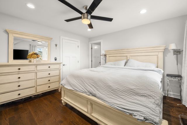 5422 N Natoma Avenue, Chicago, IL 60656