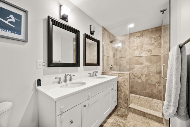 5422 N Natoma Avenue, Chicago, IL 60656