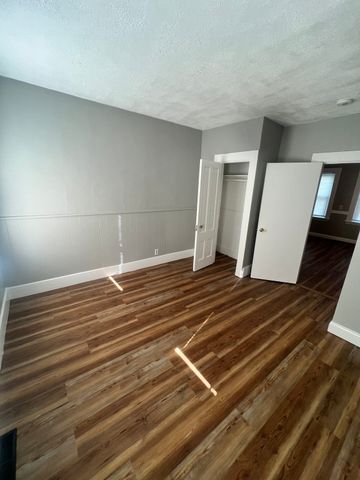 115 Grant St B, Framingham, MA 01702