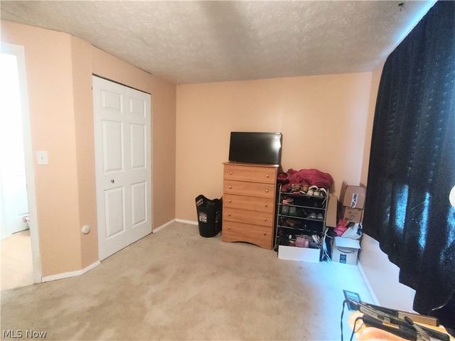 1033 Sunnywood Lane, Ravenna, OH 44266