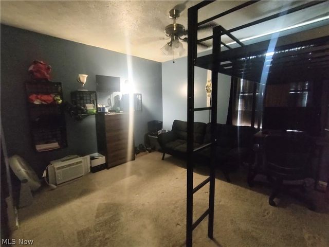 1033 Sunnywood Lane, Ravenna, OH 44266