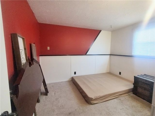 1033 Sunnywood Lane, Ravenna, OH 44266