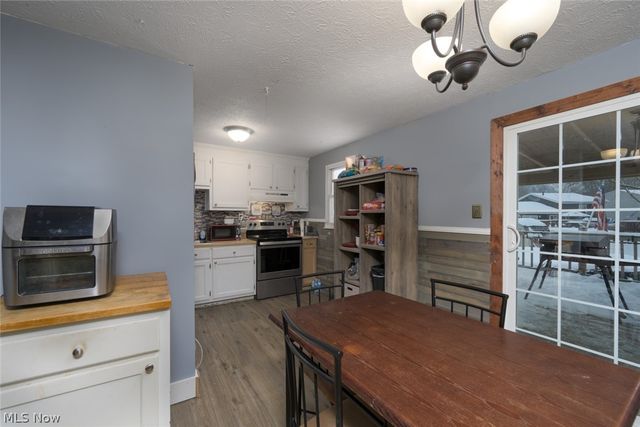 1033 Sunnywood Lane, Ravenna, OH 44266