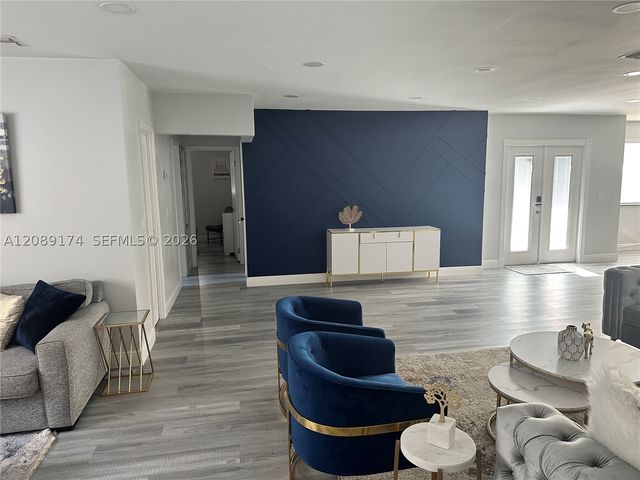 1711 N 50th Ave, Hollywood, FL 33021