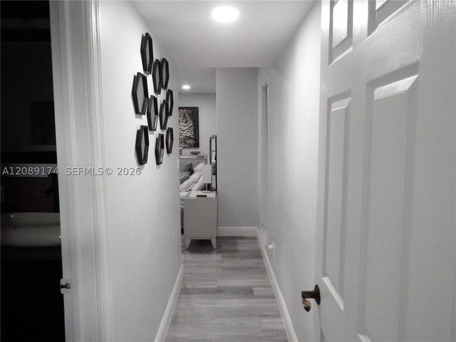 1711 N 50th Ave, Hollywood, FL 33021