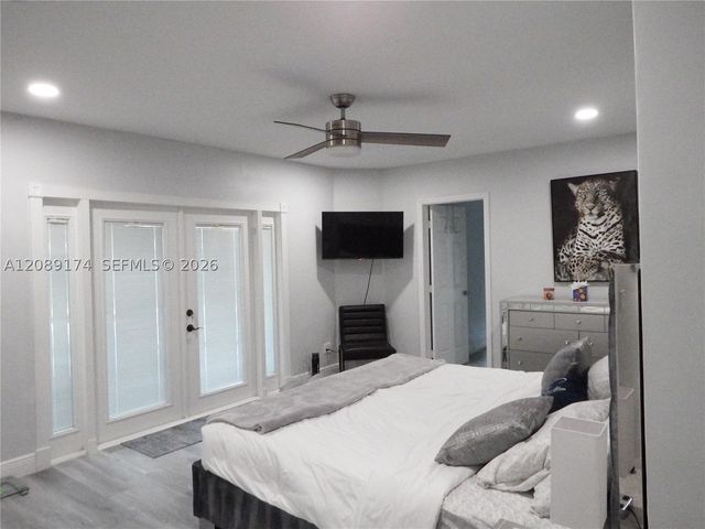 1711 N 50th Ave, Hollywood, FL 33021