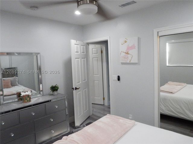 1711 N 50th Ave, Hollywood, FL 33021