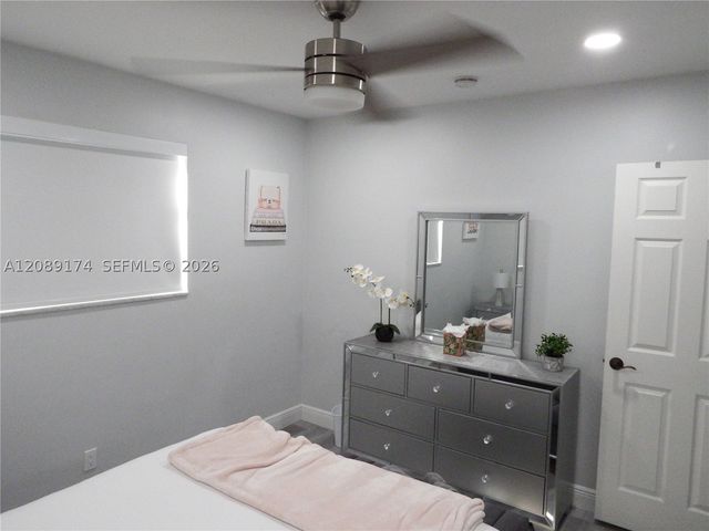 1711 N 50th Ave, Hollywood, FL 33021