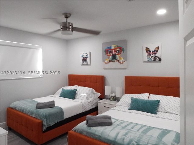 1711 N 50th Ave, Hollywood, FL 33021