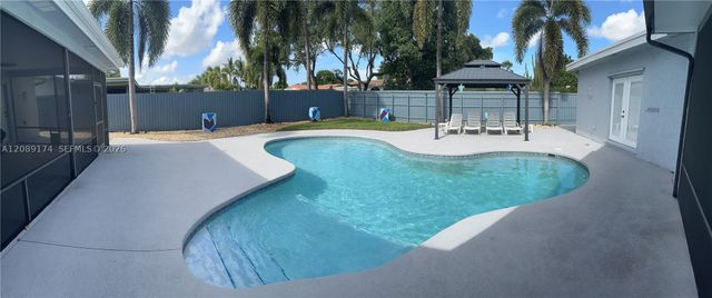 1711 N 50th Ave, Hollywood, FL 33021