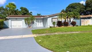 1711 N 50th Ave, Hollywood, FL 33021