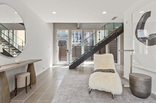 4206 Buena Vista Street C, Dallas, TX 75205