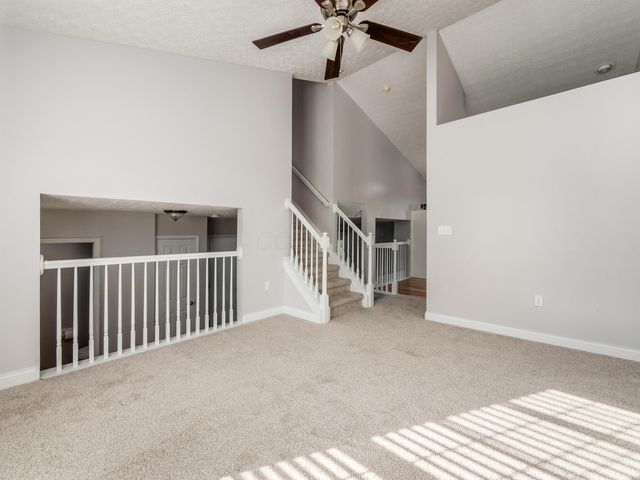 864 Robmeyer Drive, Columbus, OH 43207