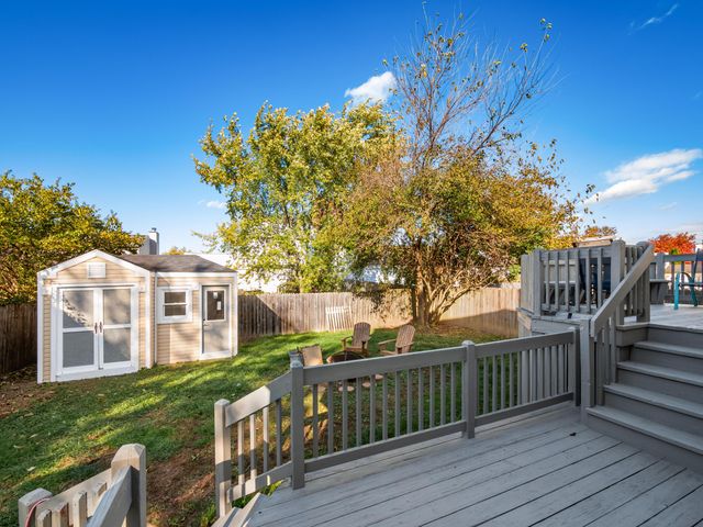 864 Robmeyer Drive, Columbus, OH 43207