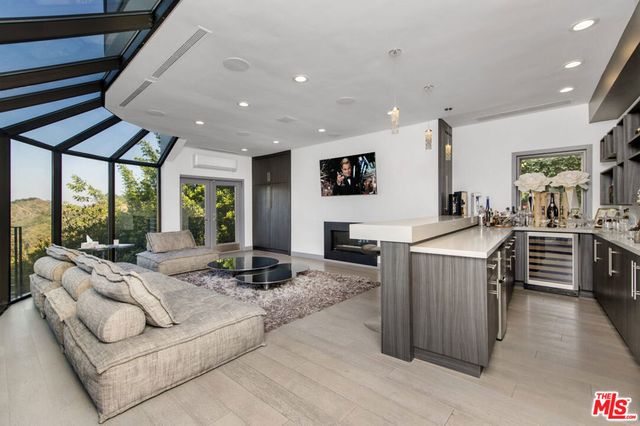 11955 Pinnacle Place, Beverly Hills, CA 90210