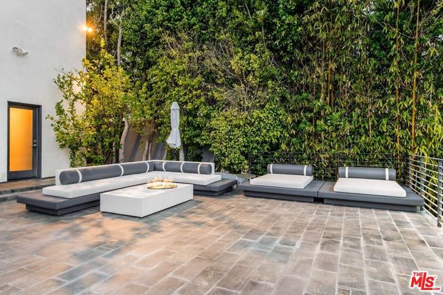 11955 Pinnacle Place, Beverly Hills, CA 90210