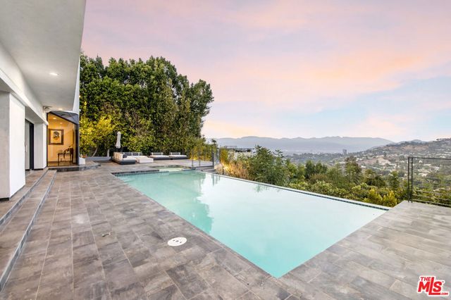 11955 Pinnacle Place, Beverly Hills, CA 90210