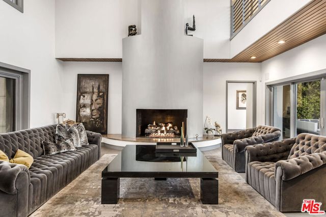 11955 Pinnacle Place, Beverly Hills, CA 90210