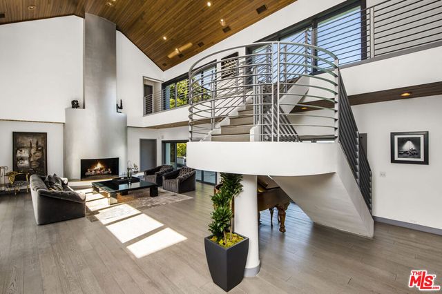 11955 Pinnacle Place, Beverly Hills, CA 90210