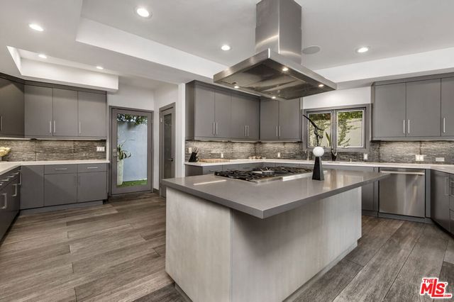 11955 Pinnacle Place, Beverly Hills, CA 90210