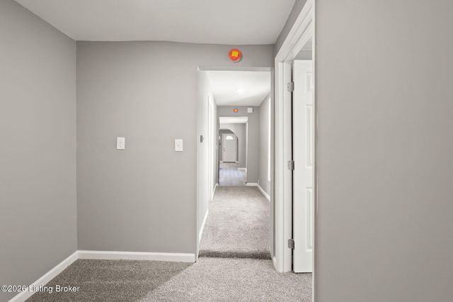 2917 S 6th St, Louisville, KY 40208