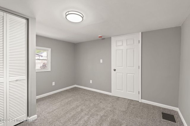 2917 S 6th St, Louisville, KY 40208