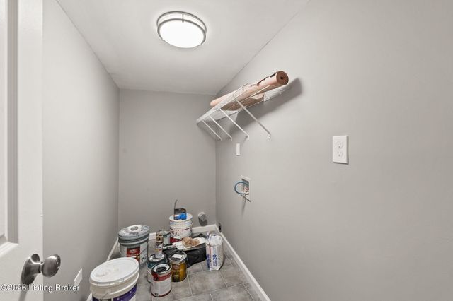 2917 S 6th St, Louisville, KY 40208