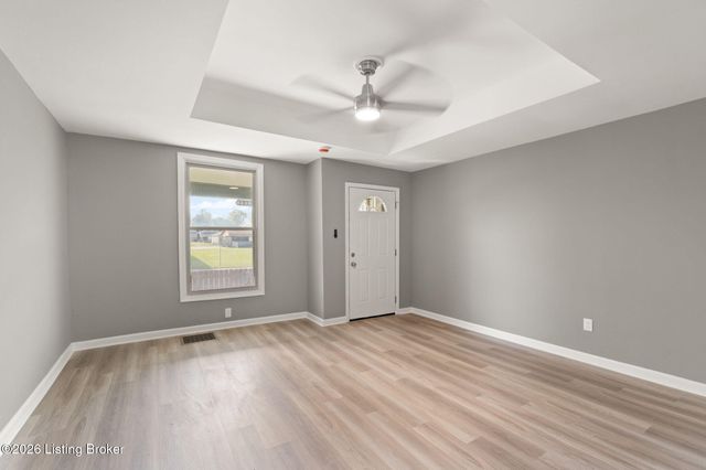 2917 S 6th St, Louisville, KY 40208