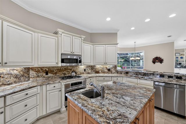 404 PARTRIDGE CIRCLE, Sarasota, FL 34236