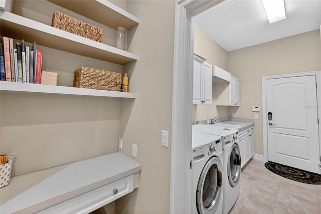 404 PARTRIDGE CIRCLE, Sarasota, FL 34236