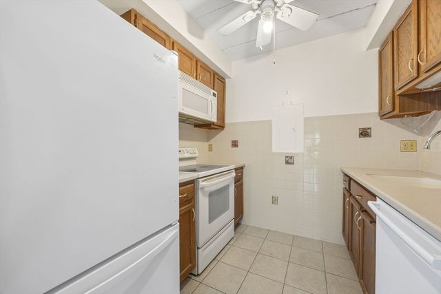 180 Green St 406, Melrose, MA 02176