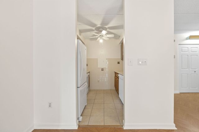 180 Green St 406, Melrose, MA 02176