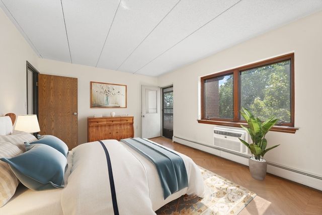 180 Green St 406, Melrose, MA 02176