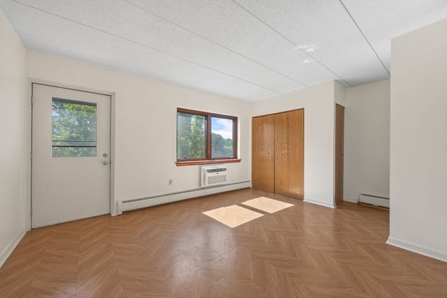 180 Green St 406, Melrose, MA 02176