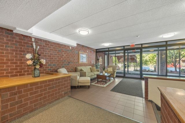 180 Green St 406, Melrose, MA 02176