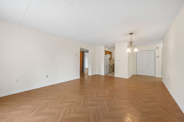 180 Green St 406, Melrose, MA 02176