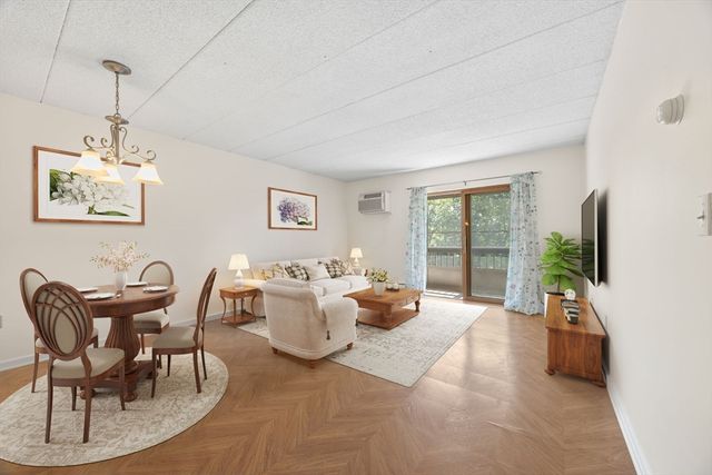 180 Green St 406, Melrose, MA 02176