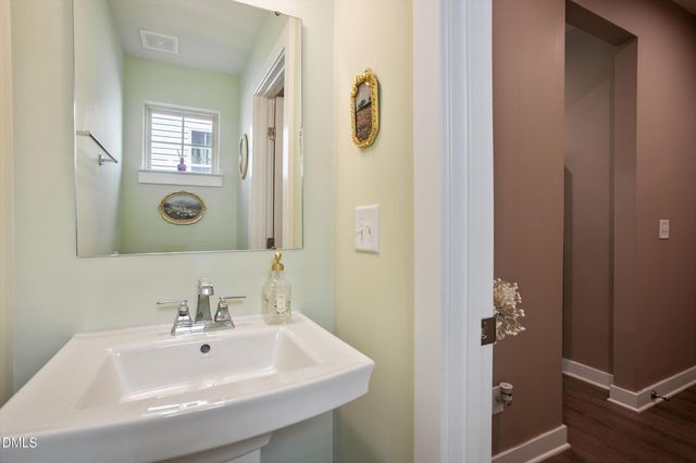1616 Crimson Leaf Lane, Wake Forest, NC 27587